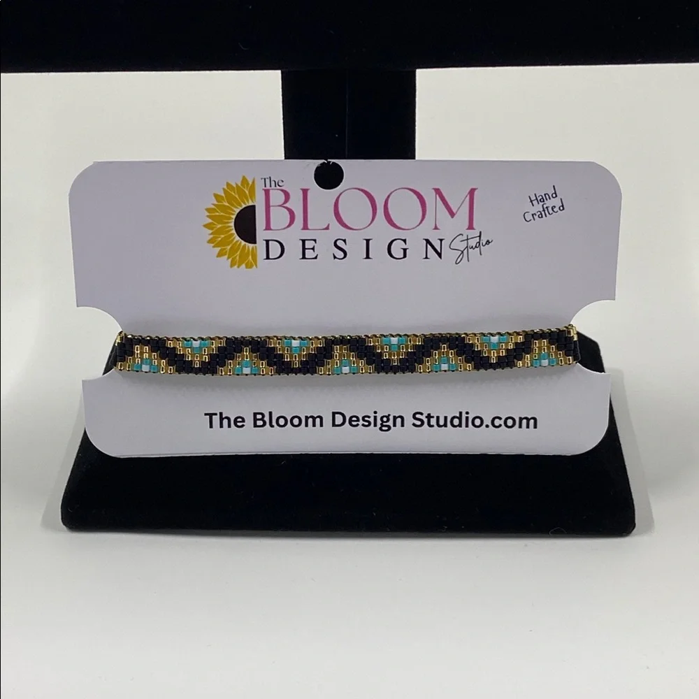 Cute Handcrafted Loom-Beaded Bracelet  with Turquoise ,Black and Gold Beads - Picture 11 of 12